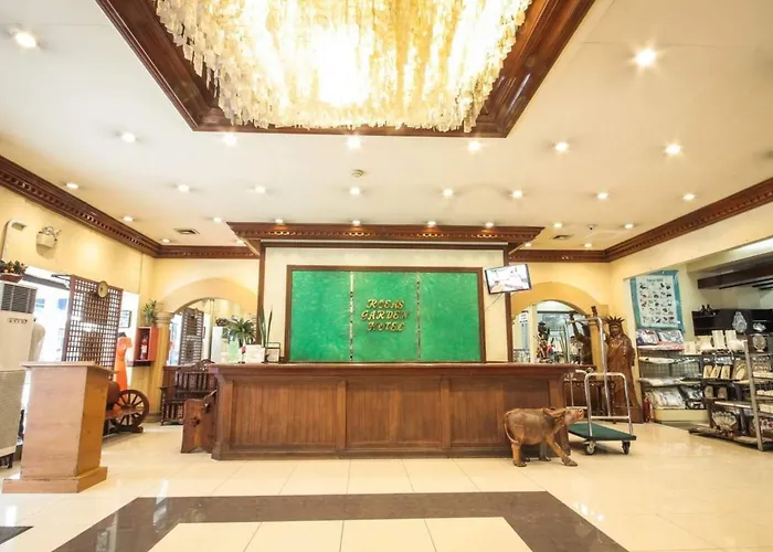 OYO 653 Rosas Garden Hotel